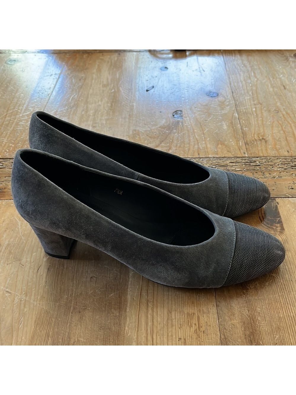 VANELI Dank Grey Suede Pump Size 7 1/2